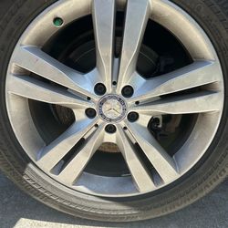12-19 Mercedes ML350 Rim for sale