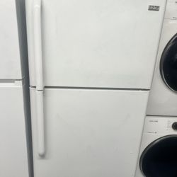 Pre-On Top Freezer Refrigerarador with waranty only$299