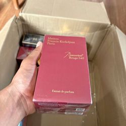  Maison Francis Kurkdjian Baccarat Rouge 540 Extrait de parfum in a 70ml (2.4 fl. oz.) size. Brand New With Box And Bag