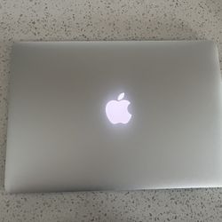 MacBook Air Laptop 