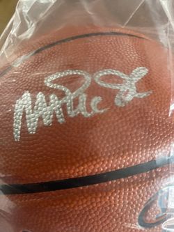 Magic Johnson Signed Basket Ball