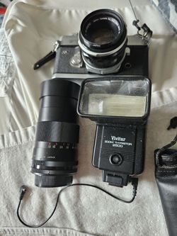 FT QL CANON CAMERA & LONG DISTANCE LENS & VIVITAR FLASH