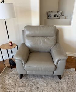 Genuine leather power recliner