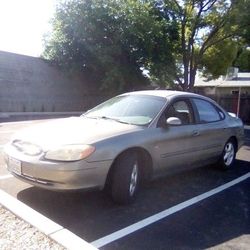 2001 Ford Taurus 