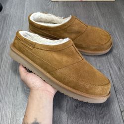 UGG Koolaburra Slippers Mens 10 Chestnut Brown Suede Faux Fur Lined Slip On