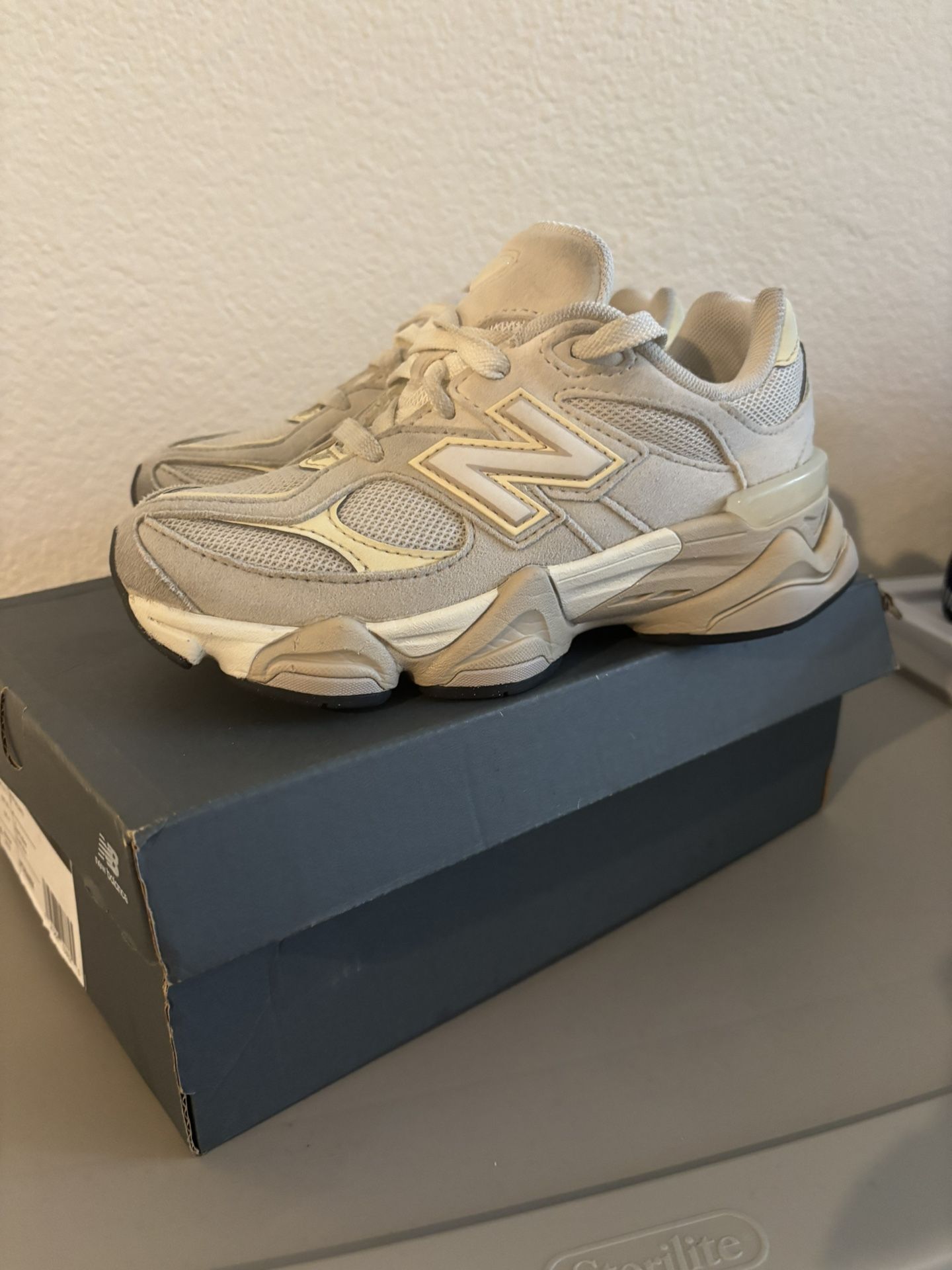 Kids New Balance Size 1 Yr