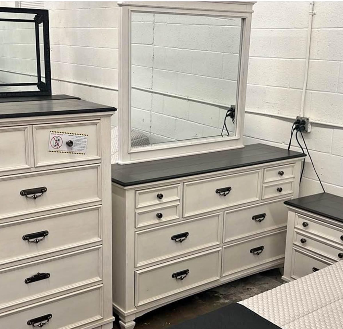 Dressers (( Different Color & Styles ))