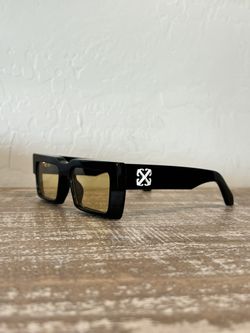 Offwhite Sunglasses Christmas special! 100