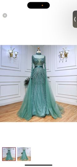 Beautiful Dubai Dress Size 10