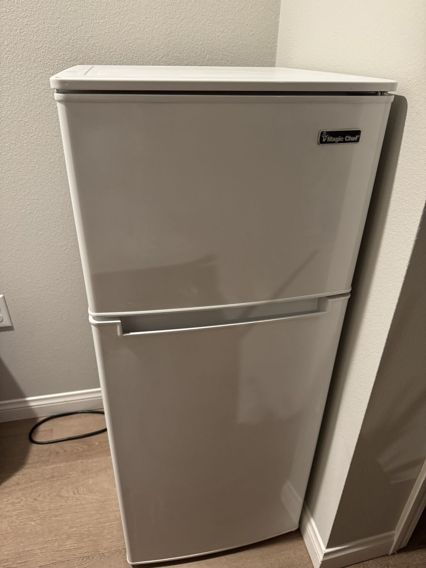 Magic Chef Mini Fridge