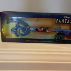 Disney Fantasia, Special Edition Key (near Mint) And Others