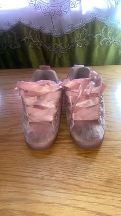 Pink DC shoes