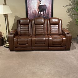 Leather reclining sofas
