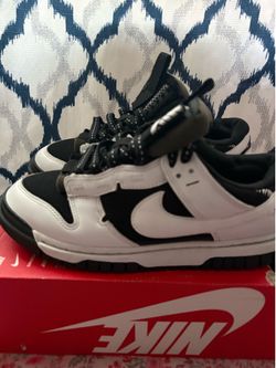 Nike air dunk “reverse panda”