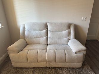 Living Spaces Sofa (Like New)
