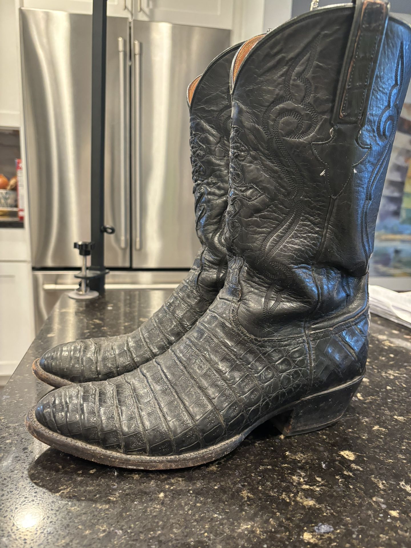 Men’s Lucchese Caiman boots