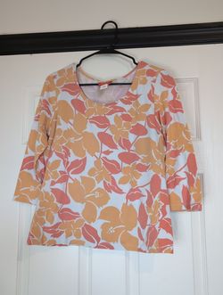 Medium orange floral 3/4 length sleeve top