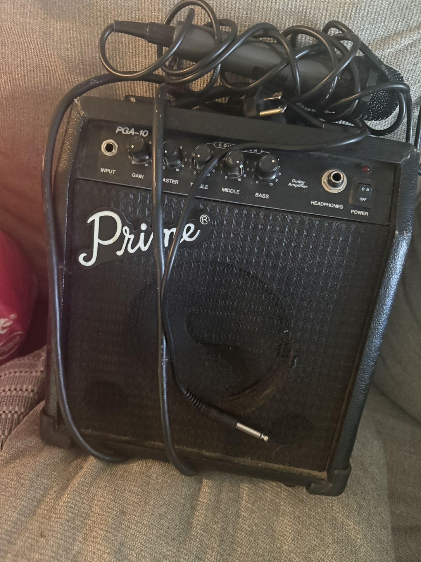 Base Speaker With Microphone