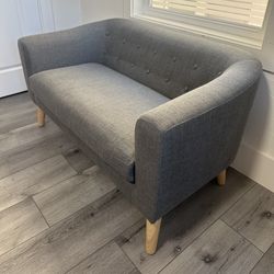 Small Sofa / Loveseat 