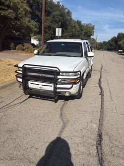 2002 Chevrolet Tahoe LT 4 x 4