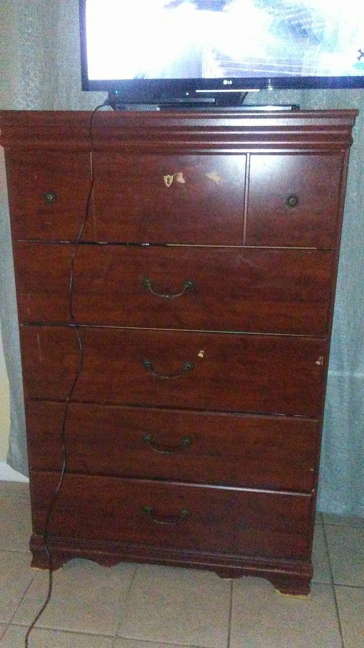 5 jore dresser