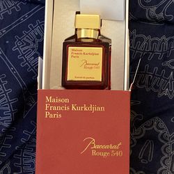 Bàccarat Rouge 540 cologne