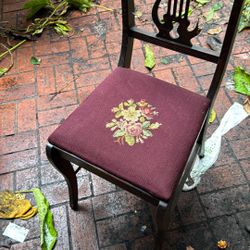 Vintage Table & 4 Chairs