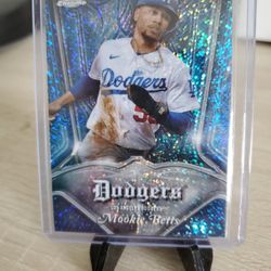 Dodgers  Mookie  Betts  Refractor  Card