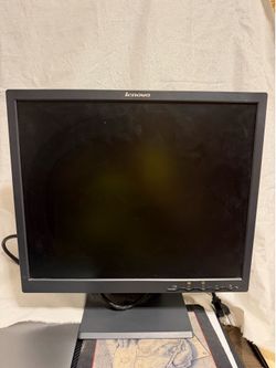 Lenovo 6135-AB1 18 inch monitor