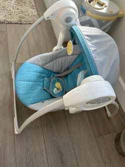 Baby swing