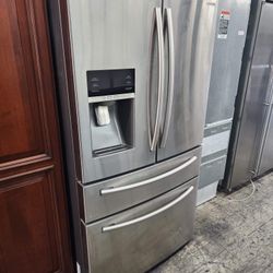 Samsung 4 Door Stainlees Steel Refrigerator