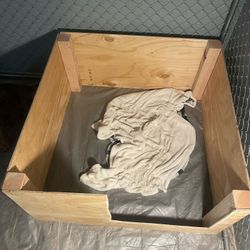 Custom Whelping Boxes 