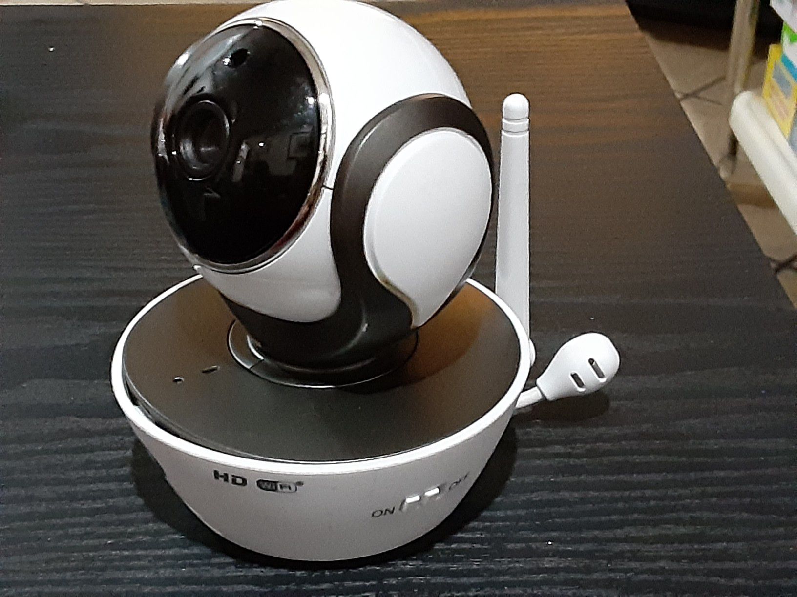 Motorola Wi-Fi Video Baby Monitor Camera