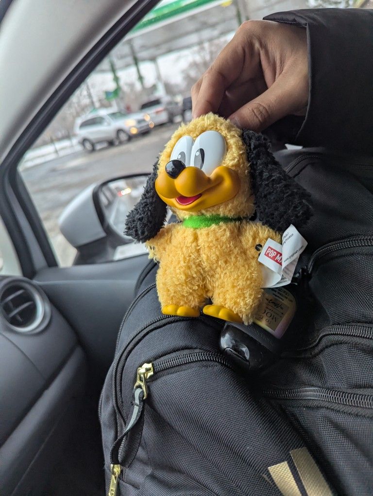 POP MART Mickey Family Cute Together Keychain Series Figures [1 Blind Box