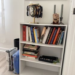 White 3-Shelf Bookshelf