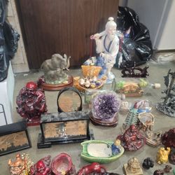 Amethyst Geode With Stand, Collectibles.