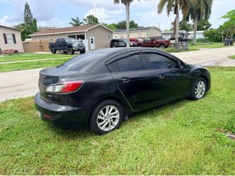 Mazda 3 turning 2012