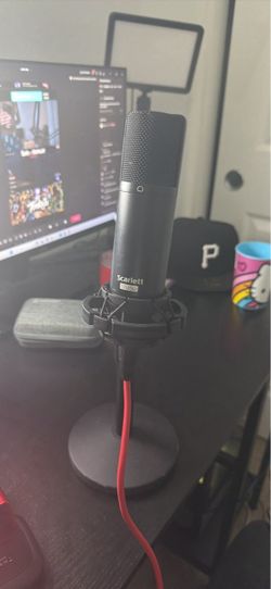 Focusrite Scarlett Studio Condenser Microphone