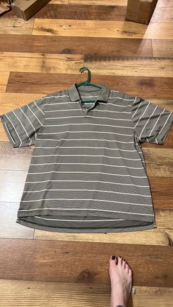 IZOD Men’s Dress Shirt Size Small