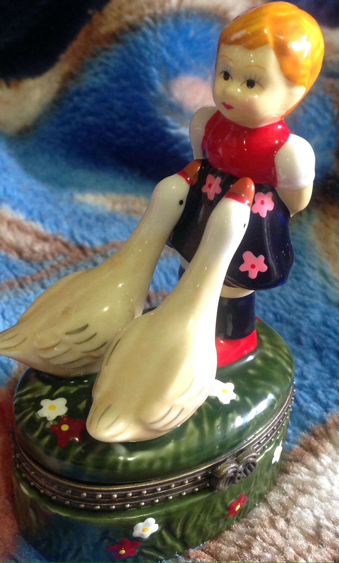 Vintage Small Collectibles box