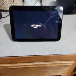 Like-New Echo Show 8 (2nd Gen, 2021 release) | HD smart display with Alexa and 13 MP camera
