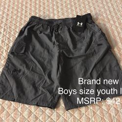Under Armour Boys Cargo Shorts Size Youth Large NEW