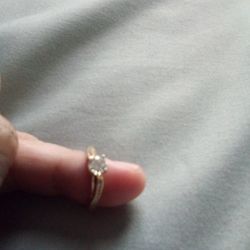 14 K Gold HALF CARAT TO THREE QUARTER CARAT DIAMOND RING