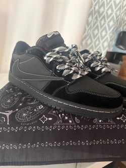 Travis Scott Phantoms size 11 trades or offers