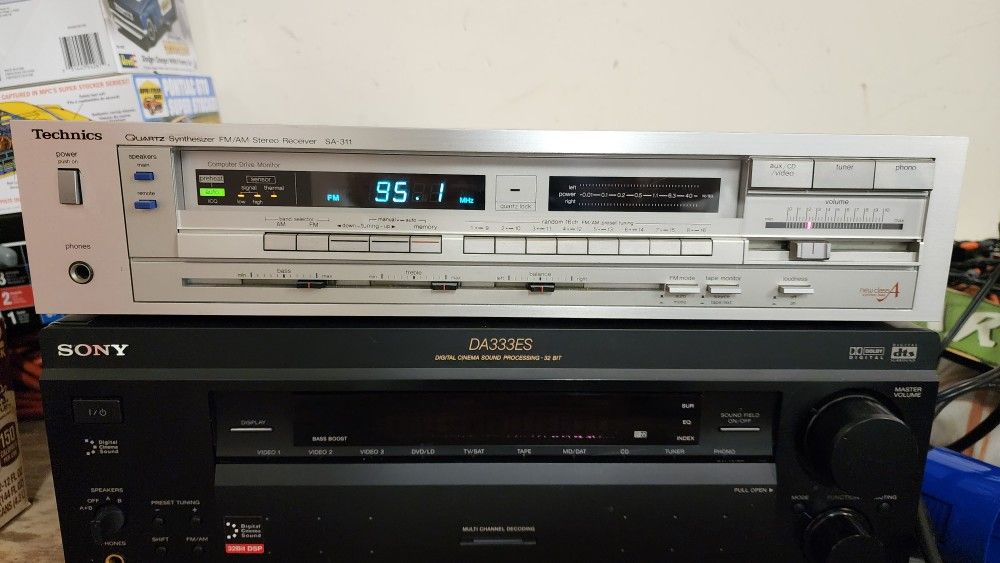 Vintage Technics SA-311 Receiver