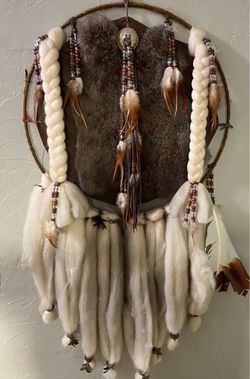 LARGE DREAM CATCHER FUR, FEATHERS & HYDE