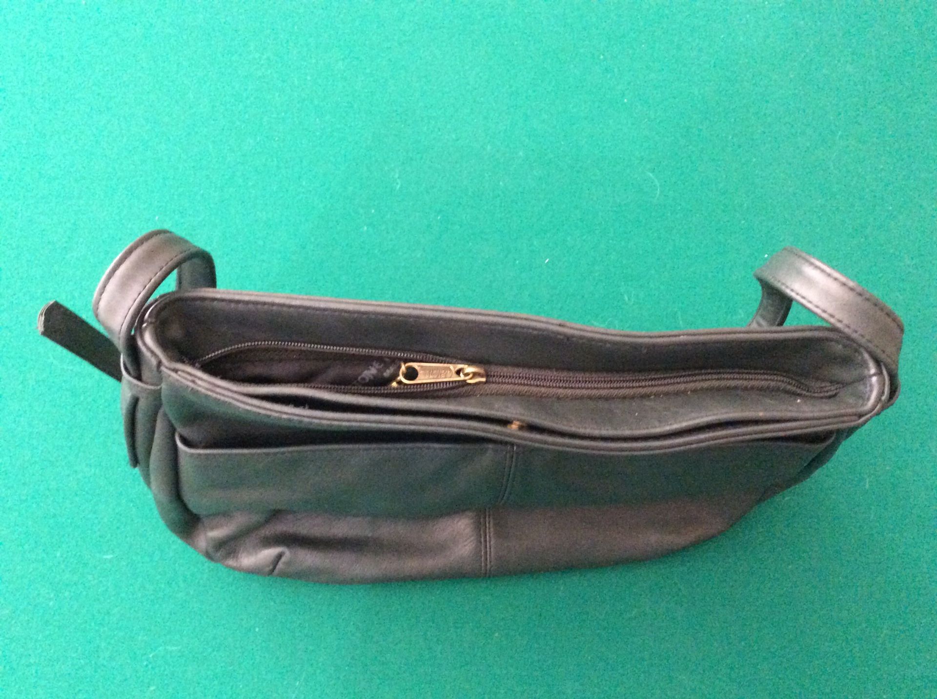 Stone mountain leather purse