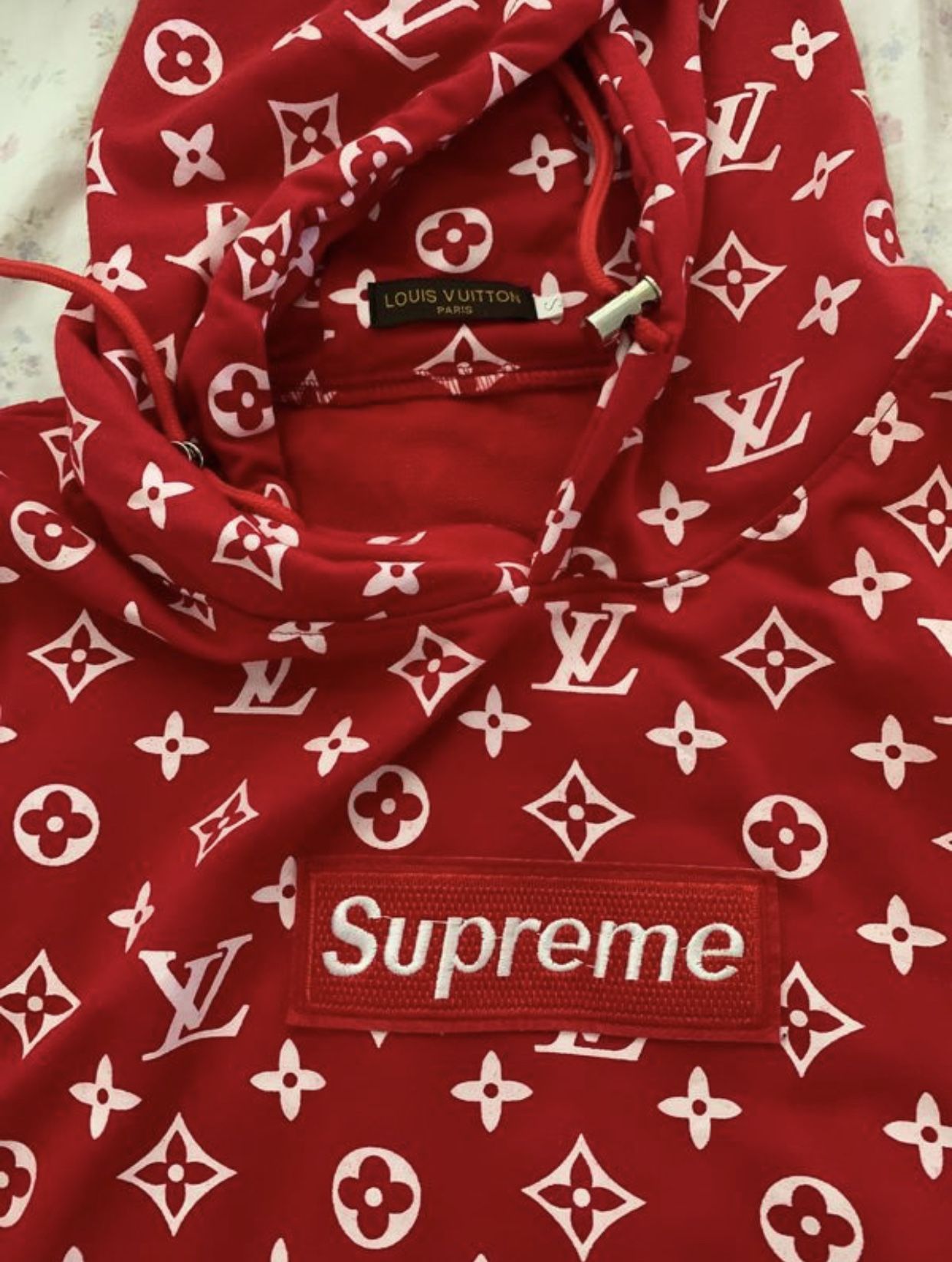 Supreme Hoodie sweater L V