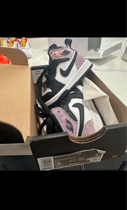 Toddler Nike shoes