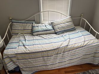 Trundle Bed